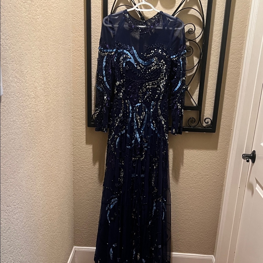 Mac Duggal Navy Blue Sequined Long Sleeve Evening Gown - Picture 5 of 11